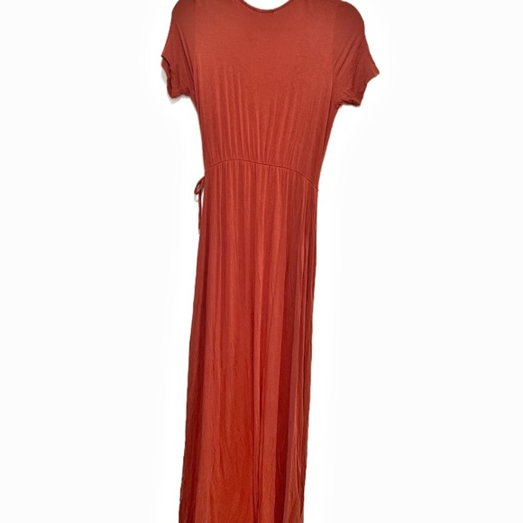 Popular Basics Rust Maxi Dress - Picture 4 of 5